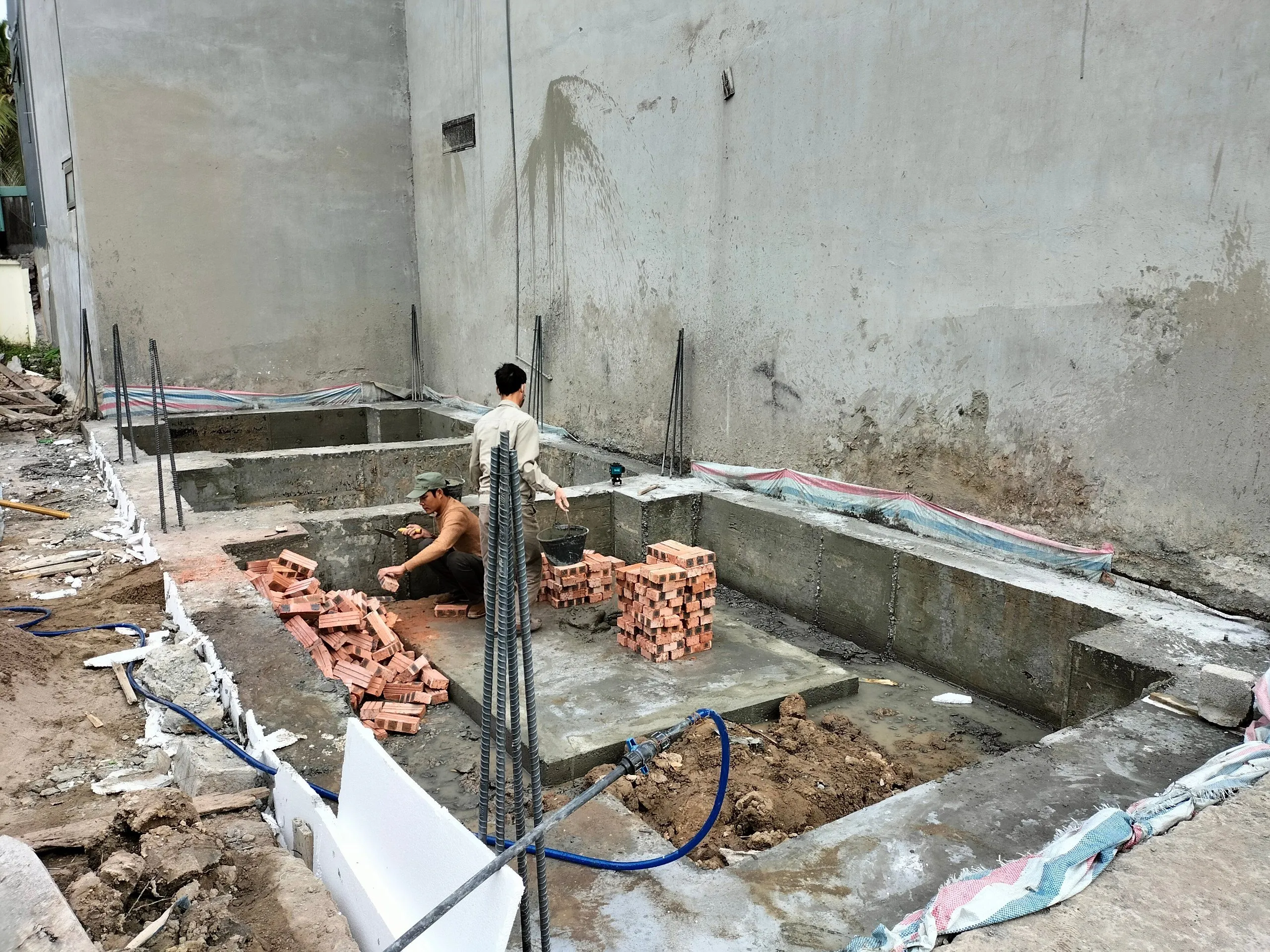 móng cọc khoan nhồi cho nhà lô 4 tầng