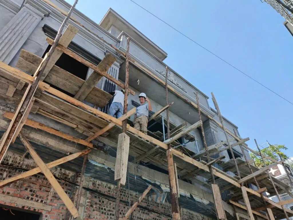 Thời gian hoàn thiện và bàn giao công trình