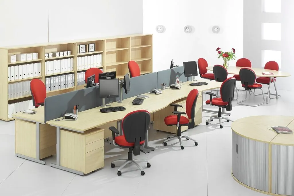 Mẫu thiết kế văn phòng nhỏ đẹp với phân vách khoa học