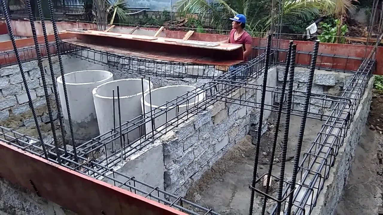 Điểm giống nhau giữa móng băng 1 phương và 2 phương
