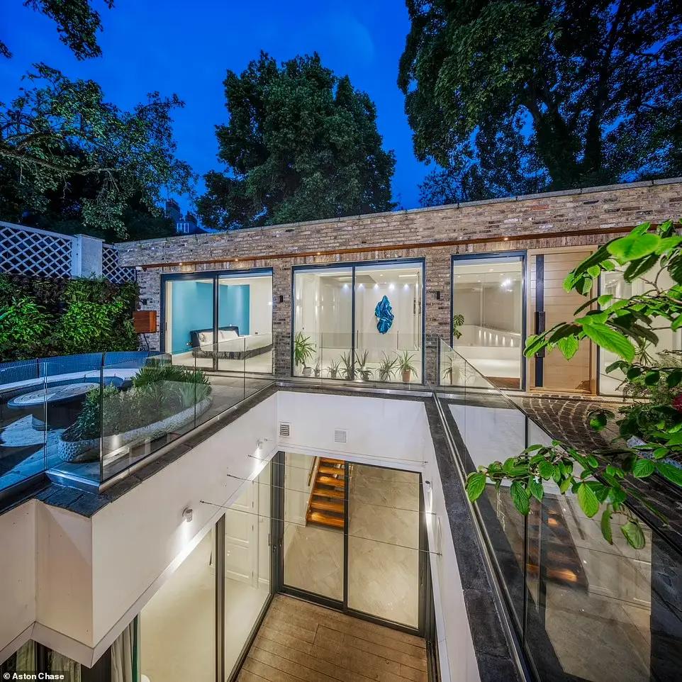 Mẫu nhà 1 tầng tầng hầm chìm đơn giản cho gia đình trẻ