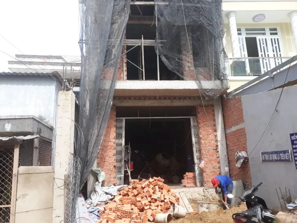 Đặc điểm địa hình khu vực thi công
