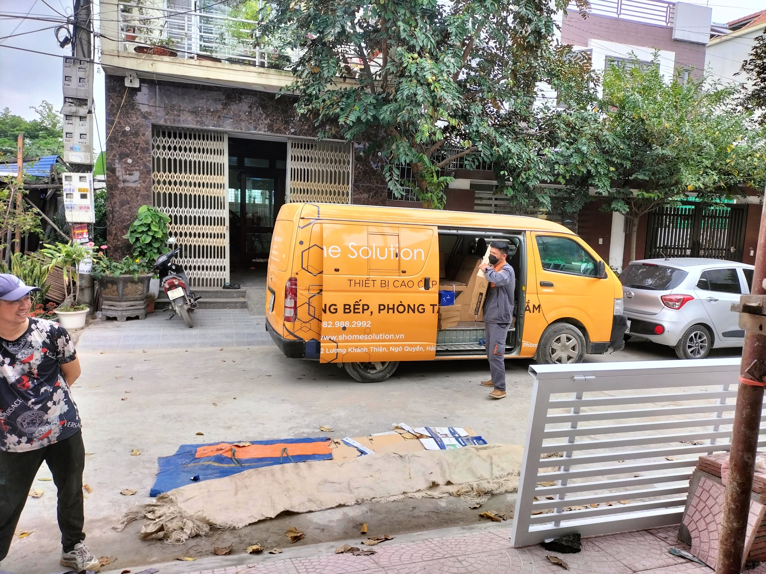 Vận chuyển thiết bị vệ sinh